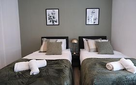 Stylish 4 Bed Home In Aylesbury, Buckinghamshire